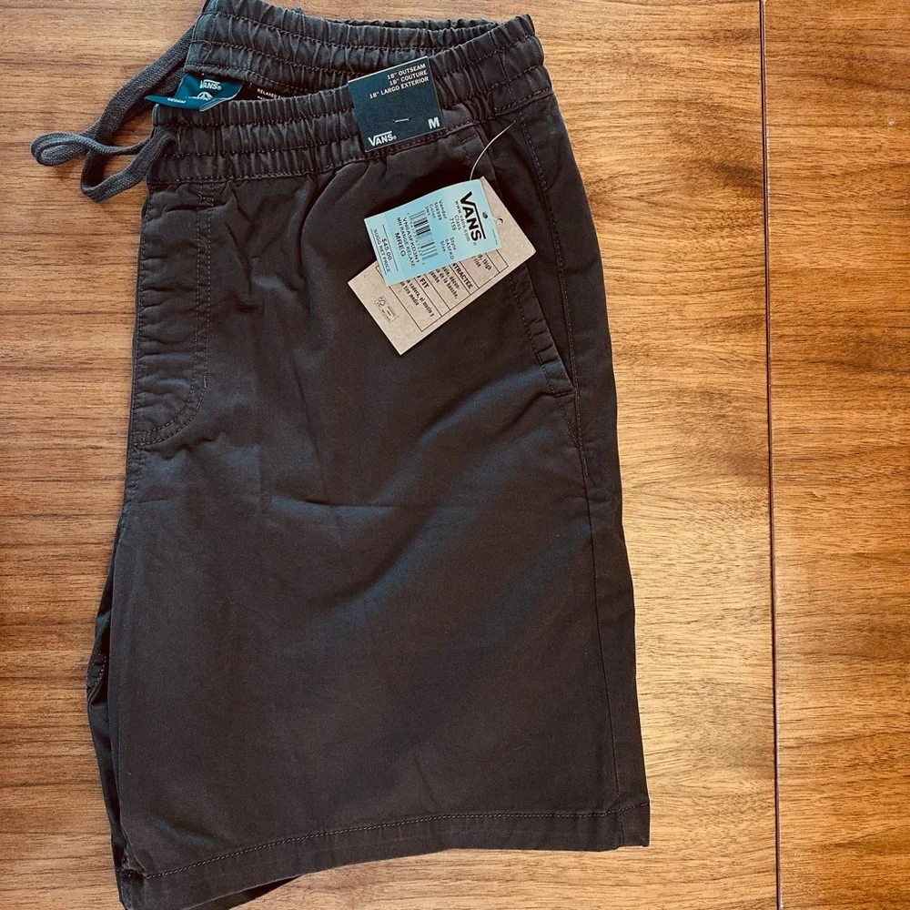 Vans Men's Brown Shorts - Picture 1 of 3